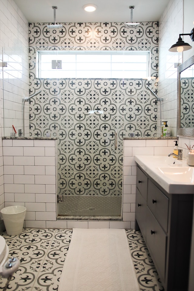 Building Photo - 419 E 3rd St