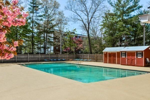 Building Photo - 28 Fountain Ln