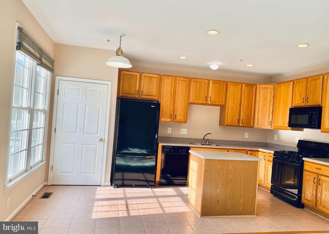 Building Photo - 1108 Havencrest St