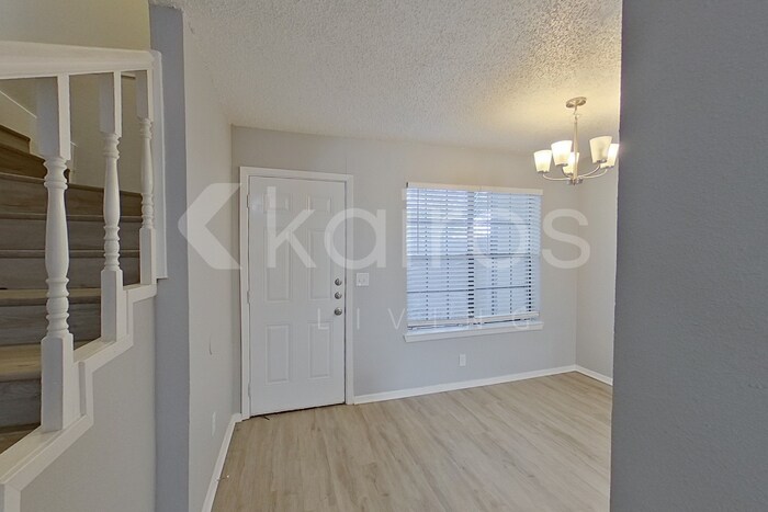 Building Photo - 2108 Woodnote Ln