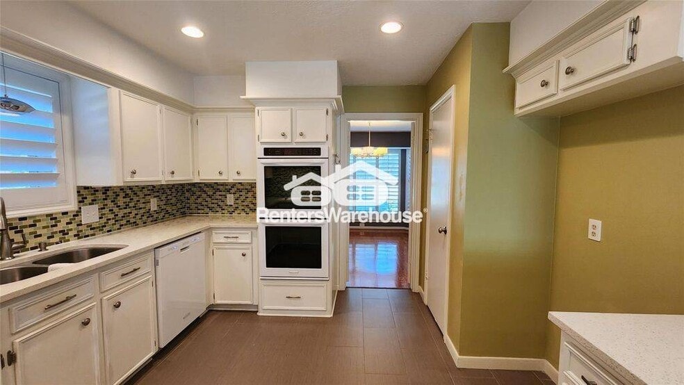 Building Photo - 4903 Wind Chimes Dr