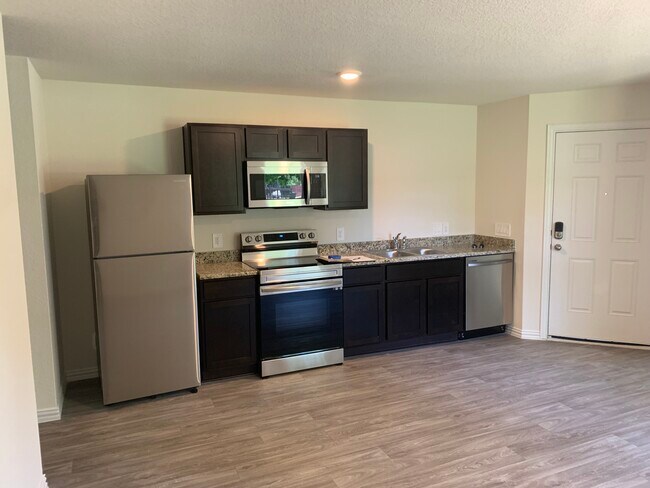 Building Photo - 9205 Kentshire Dr