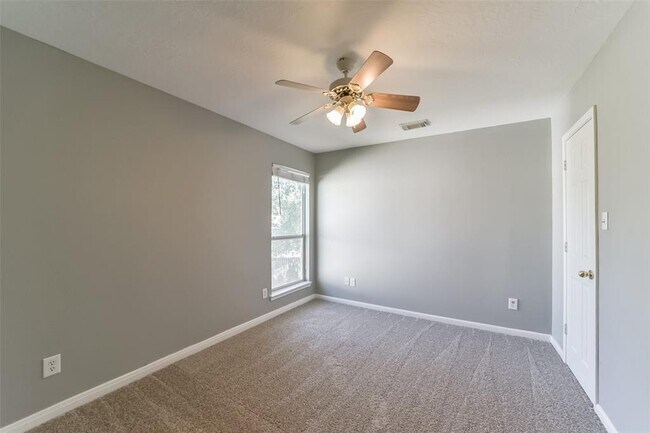 Building Photo - 440 Mystic Trail Loop