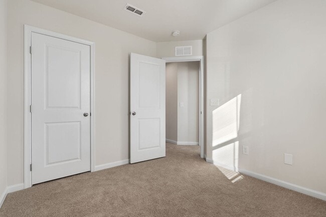 Building Photo - 109 Brooklane Ct