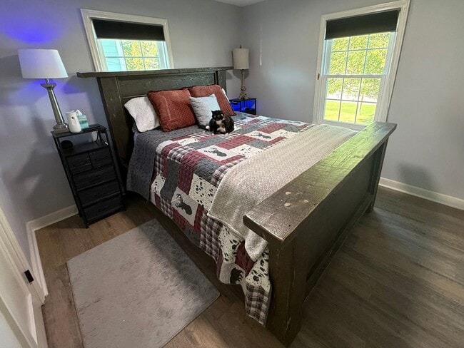 Building Photo - Your Perfect Retreat Awaits in Kingsport –...
