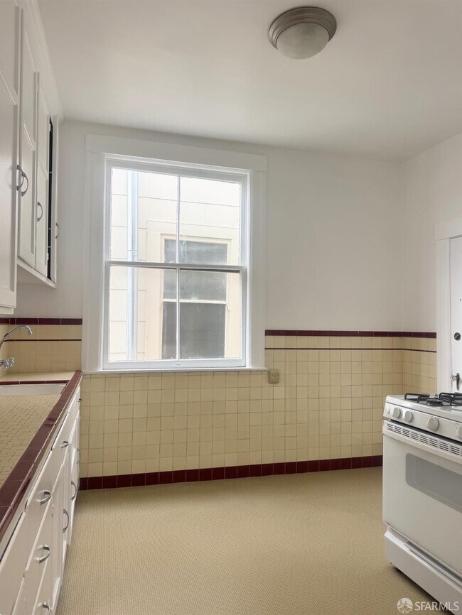 Building Photo - 1459 Haight St