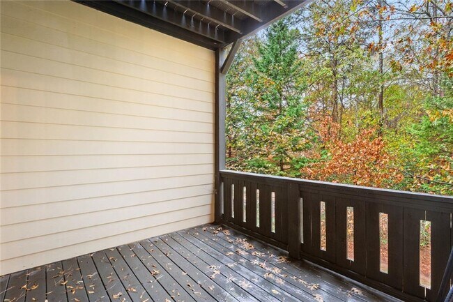 Building Photo - 4324 Laurel Creek Ct SE