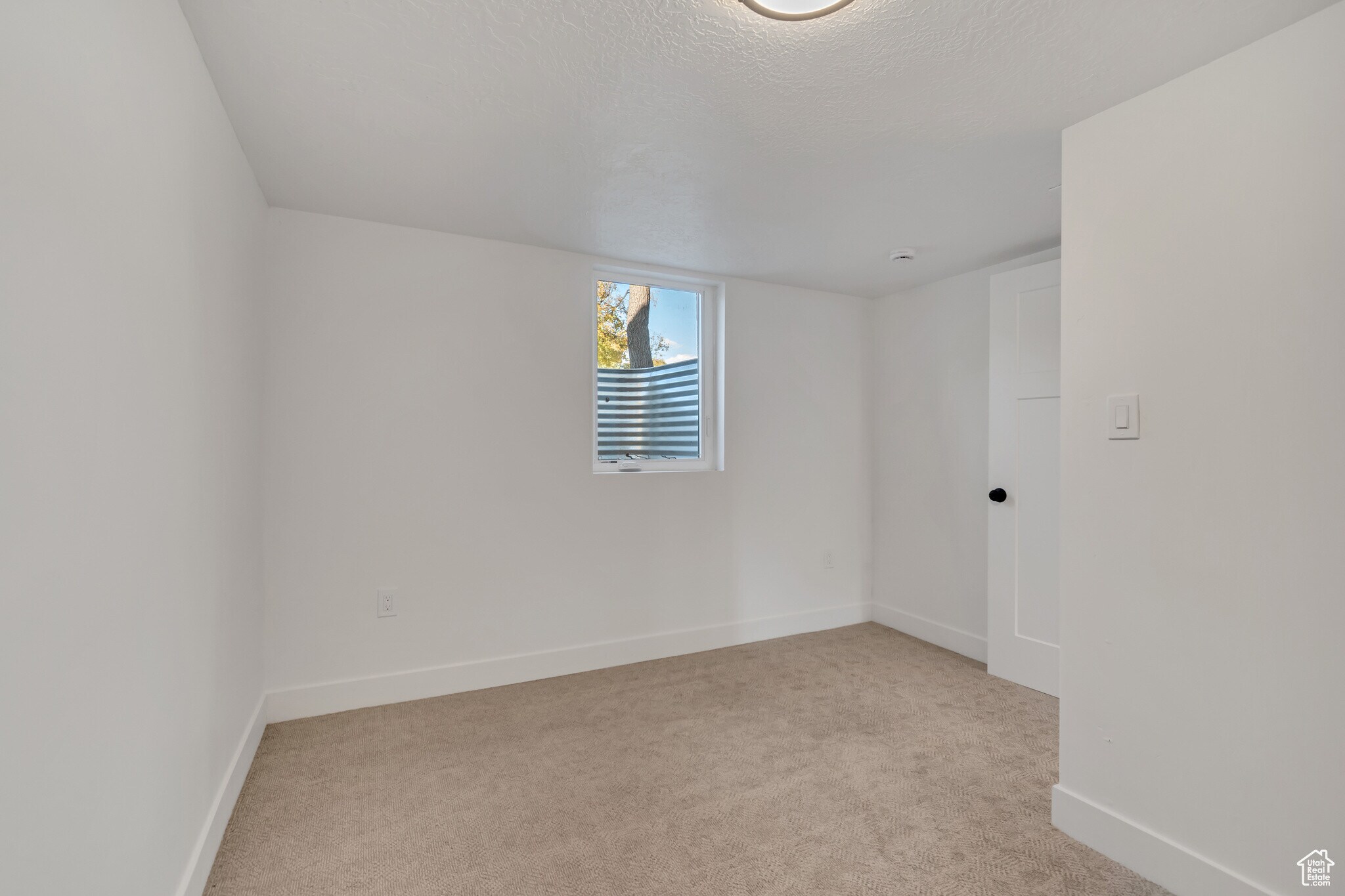 Building Photo - 394 N 100 E