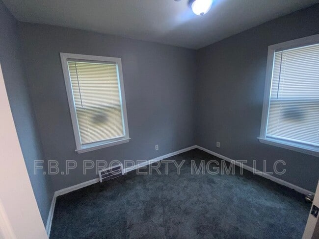 Building Photo - 4396 Neff Ave