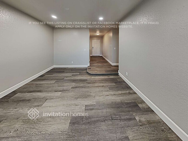 Building Photo - 7826 Ashmont St