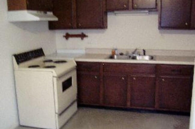 Building Photo - 3313 Old Forest Rd