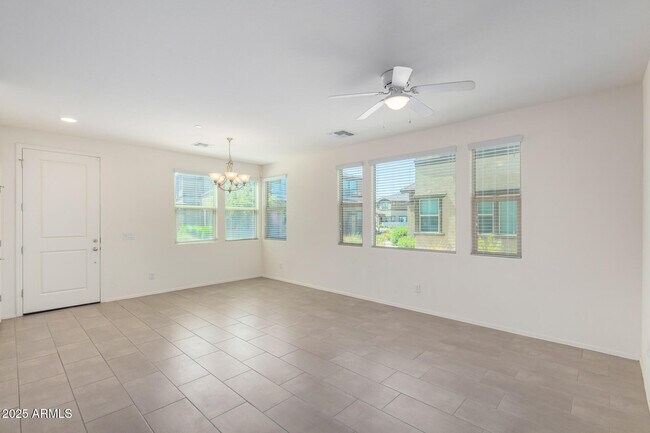 Building Photo - 14870 W Encanto Blvd