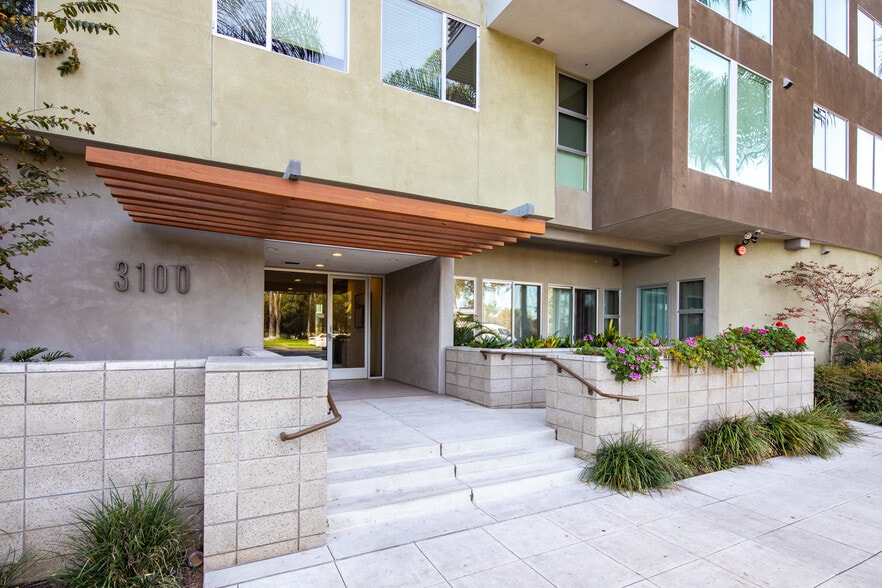 2013 Built Building with 2 Secure Parking Spots - 3100 6th Ave