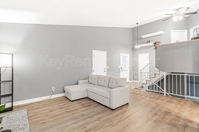 Building Photo - 18747 E Carmel Cir