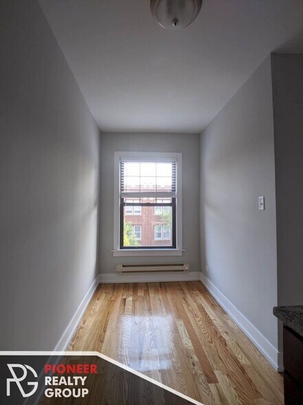 Building Photo - 2900 N Mildred Ave