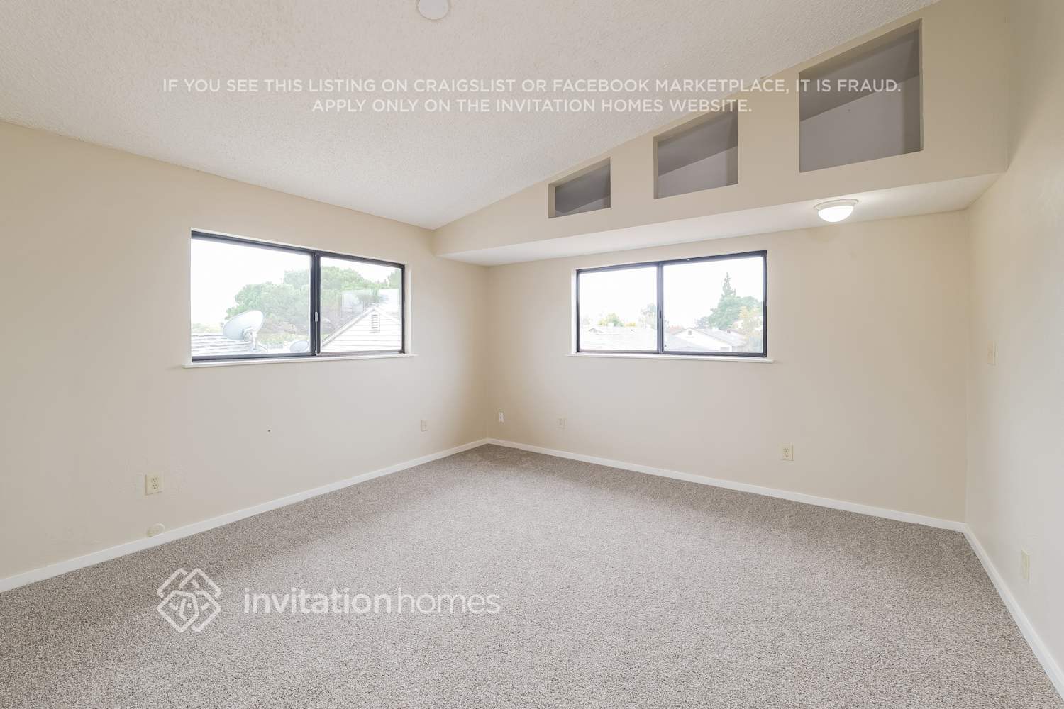 Building Photo - 1200 W 10th St