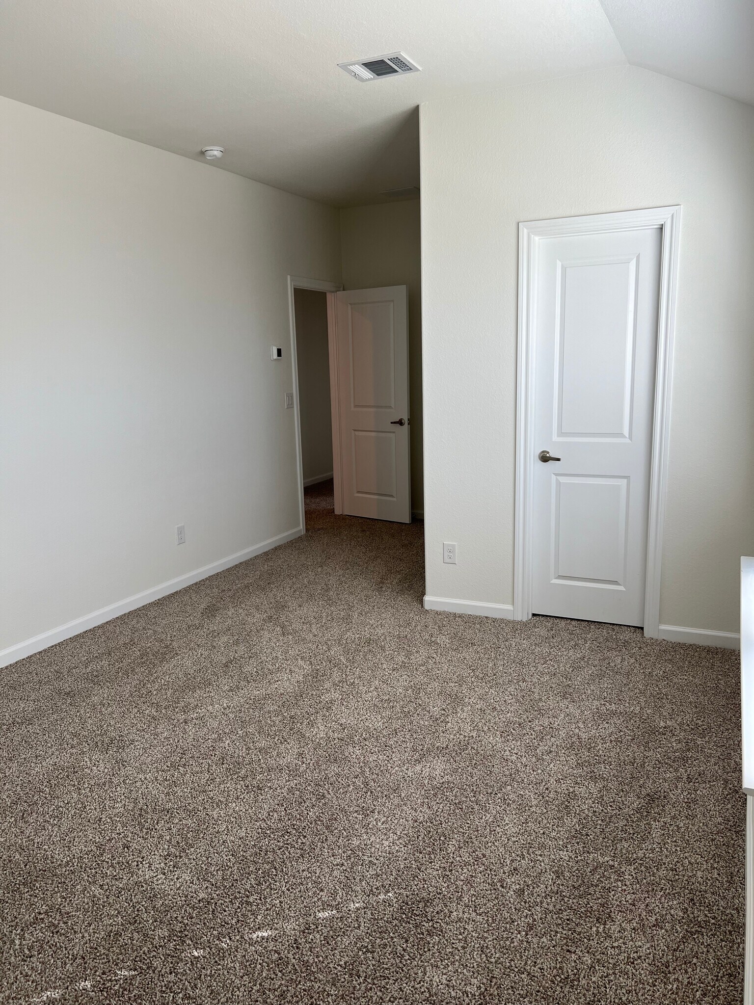 Building Photo - 1243 Mill Pl