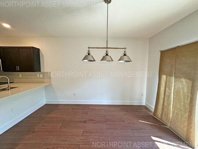 Building Photo - Stylish 3-Bedroom Home with Pool, Garage &...