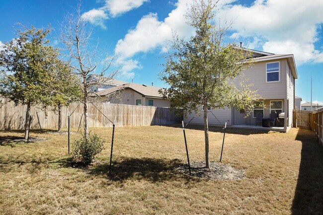 Building Photo - 1153 Barn Swallow Wy