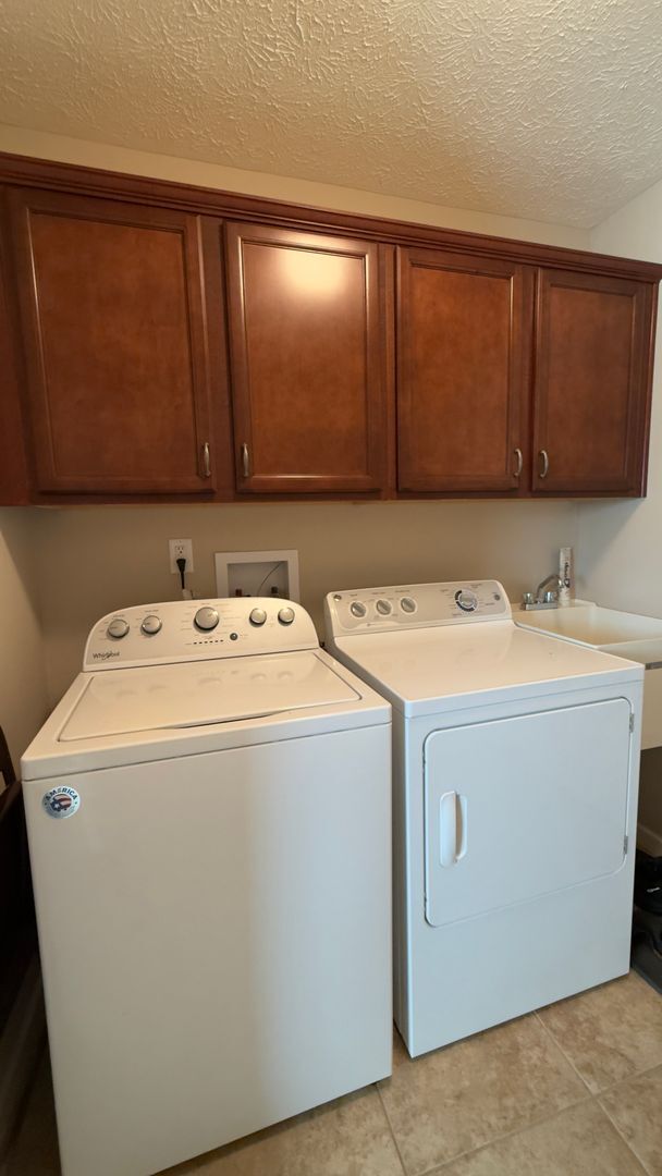Building Photo - Updated 4-Bedroom Gem in West Lafayette – ...