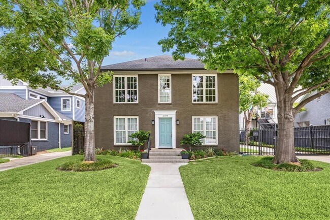 Building Photo - 2108 Branard St