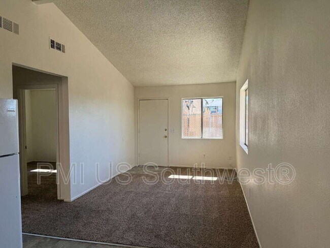 Building Photo - 364 Rio Grande Ct