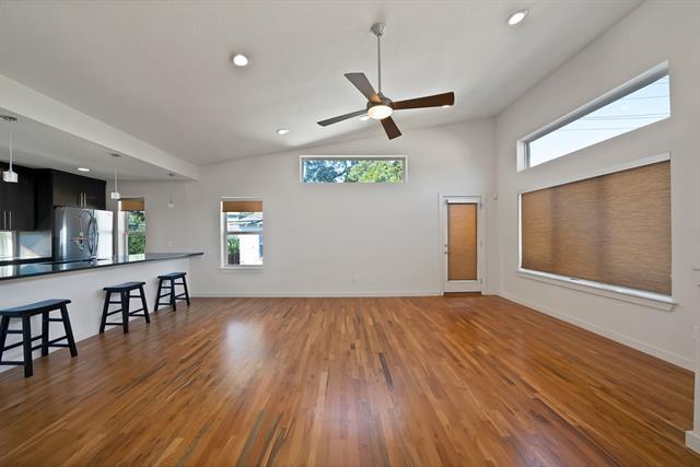 Building Photo - 5841 Oram St