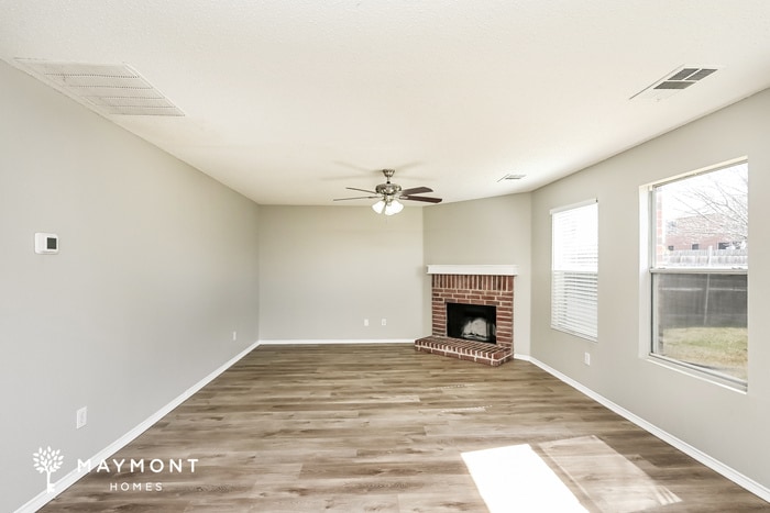 Building Photo - 525 Linacre Dr