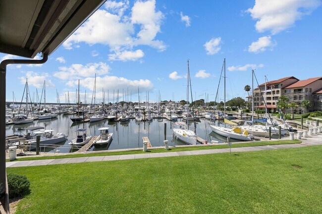 Building Photo - 3505 Harbor Dr