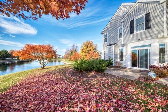 Building Photo - 5130 Freeport Ct