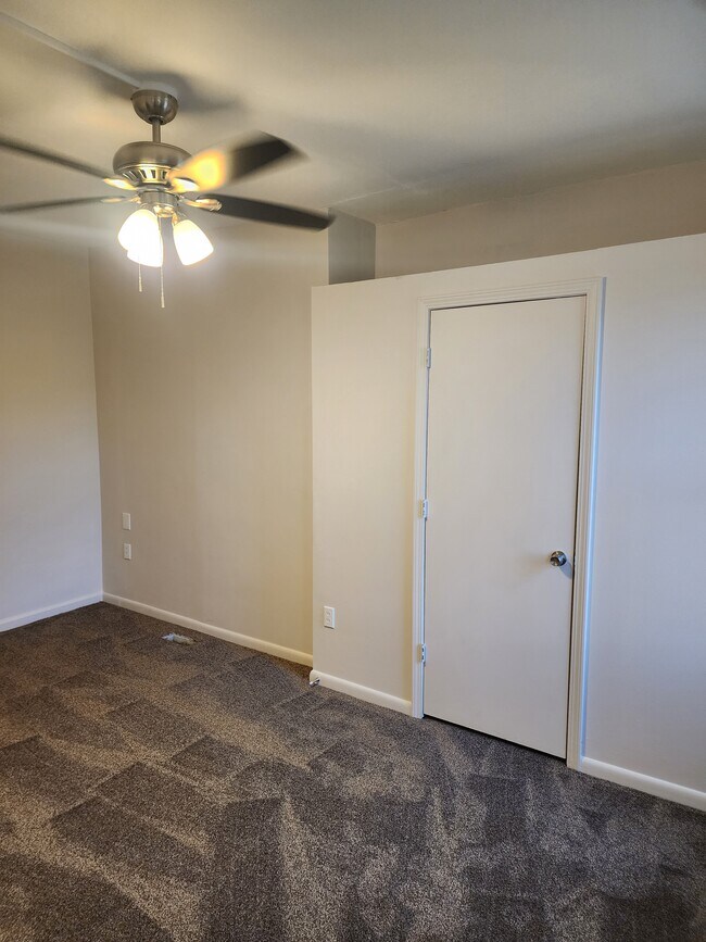 Rear 2nd Floor Bedroom - 655 Margaret St