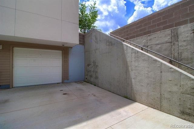 Building Photo - 2124 Decatur St