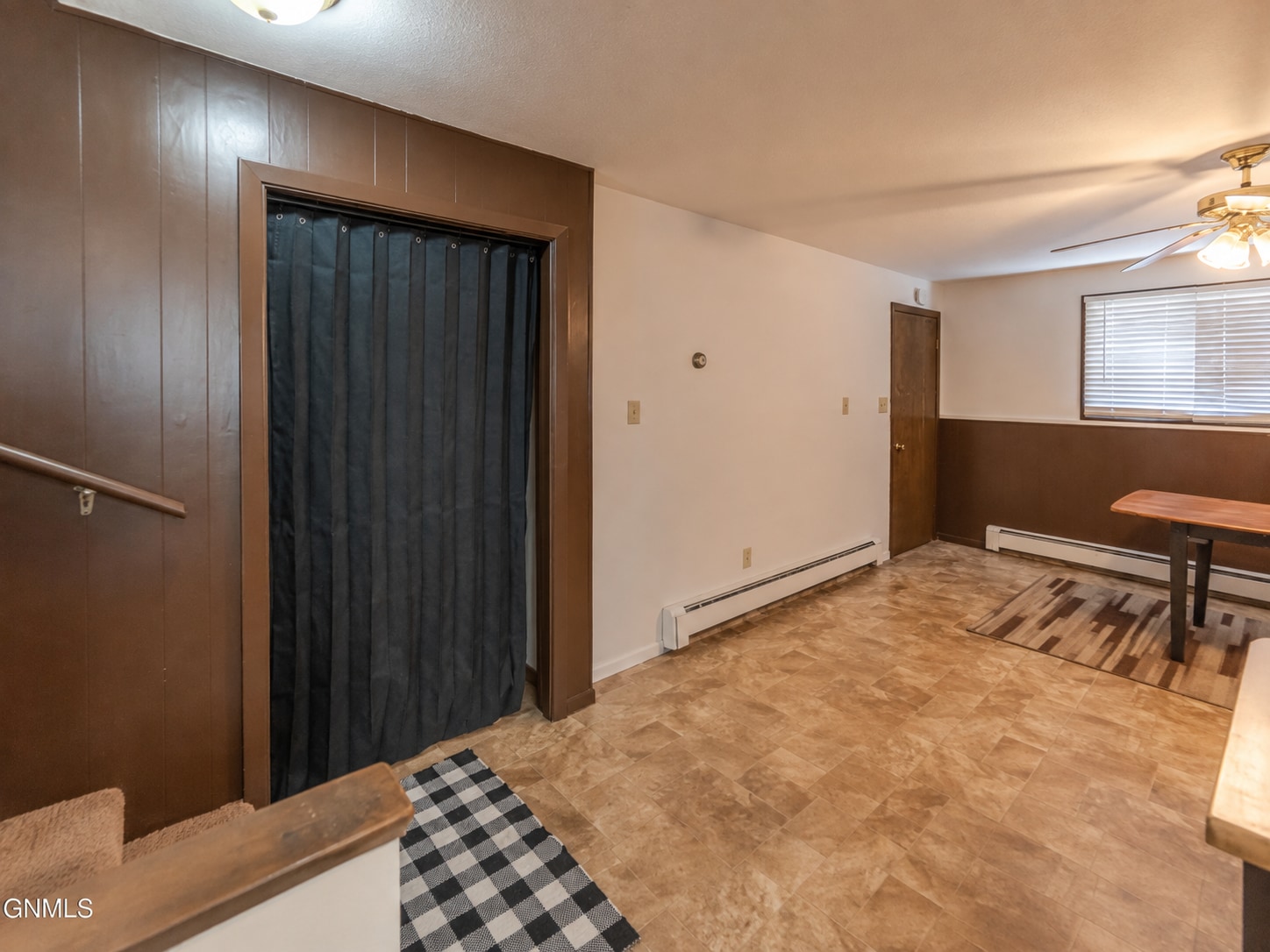 Building Photo - 333 W Ingals Ave