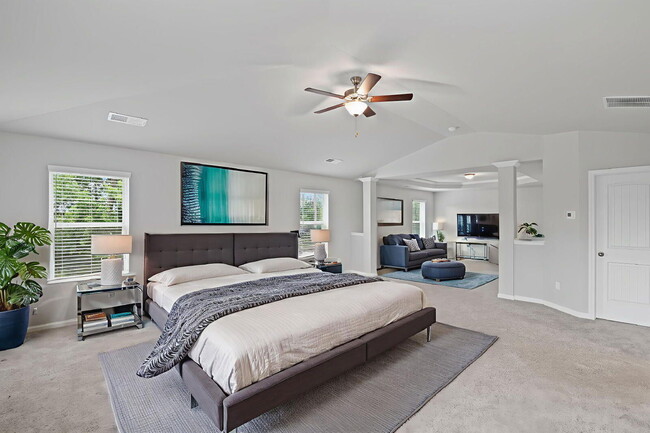 Building Photo - 2106 Cadenza Cir