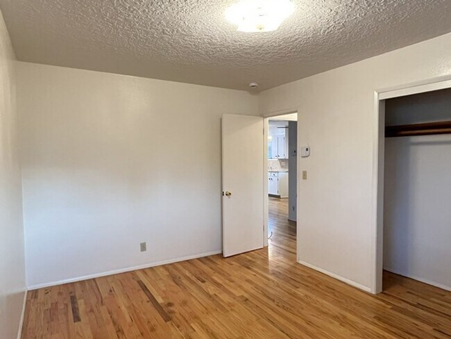 Building Photo - haym01*