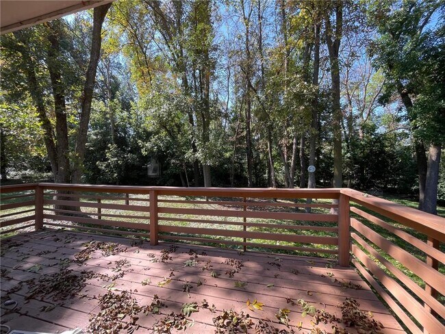 Building Photo - 5420 Mallard Ln