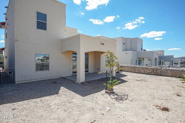 Building Photo - 7825 Enchanted View Dr