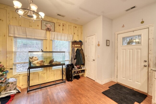 Building Photo - 88 Steelaway Ln