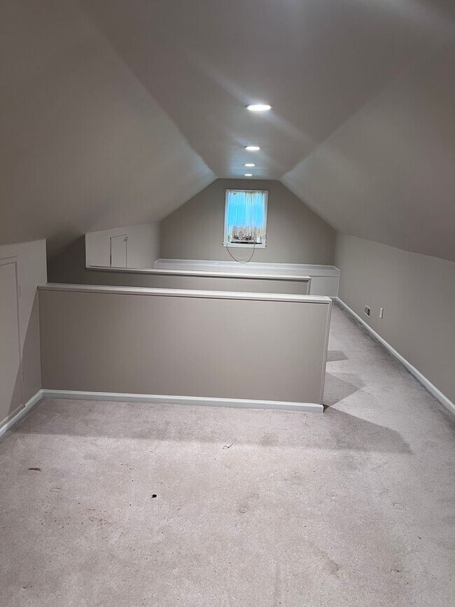 Building Photo - 102 Harbin Ct