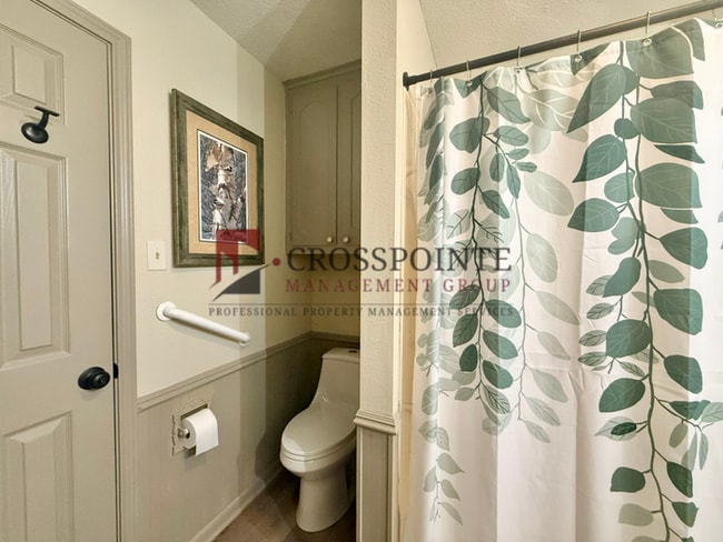 Building Photo - Almost Ready! 2 Bedroom 1 Bath ON Lake Palestine!