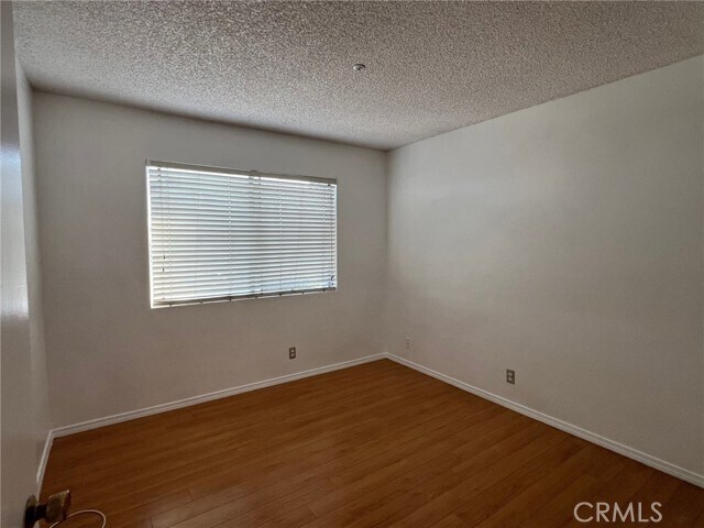 Building Photo - 430 N Lincoln Ave