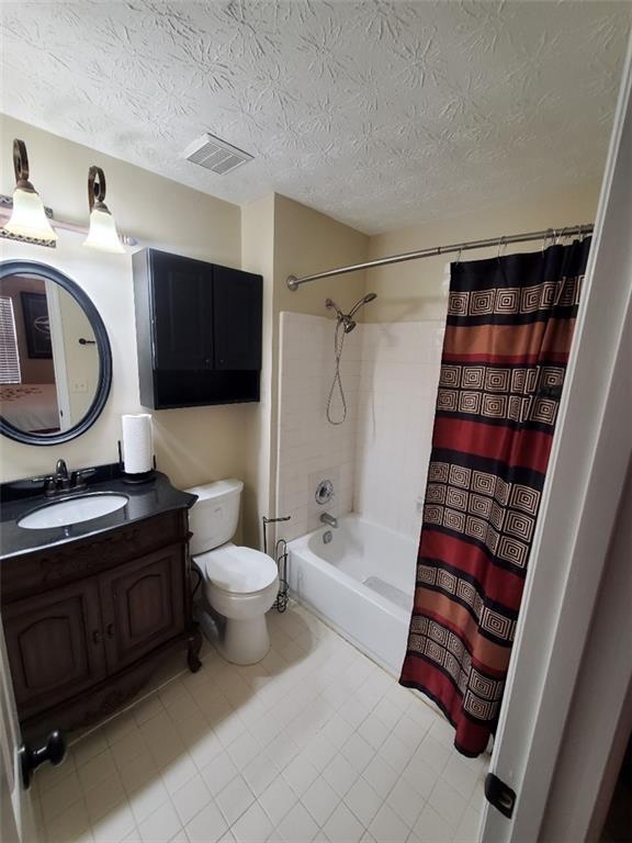 Building Photo - 2951 Lexington Trace Dr