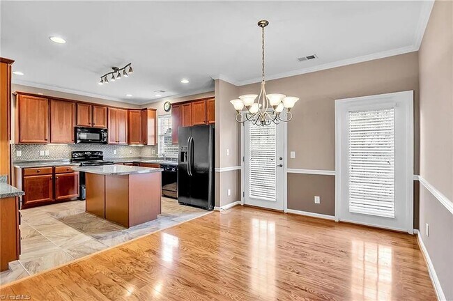 Building Photo - 3002 Renaissance Pkwy