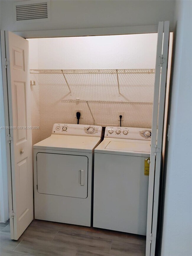 Building Photo - 11401 NW 89th St