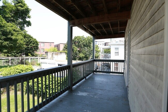 Building Photo - 41 Payson Ave