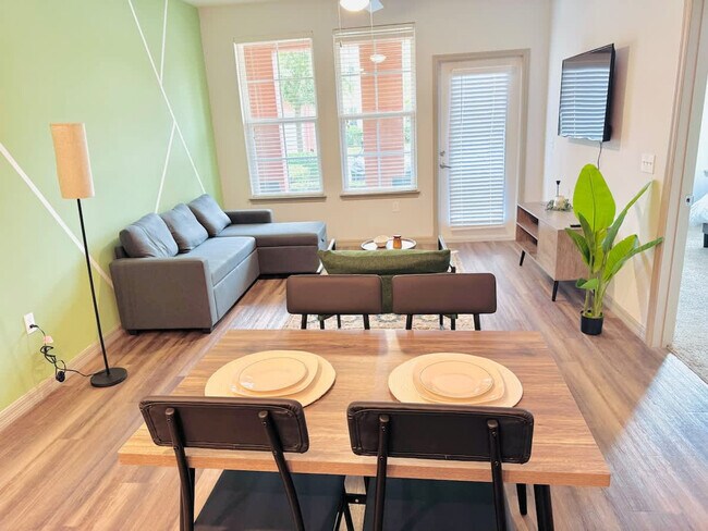 Building Photo - 1765 Manarola St