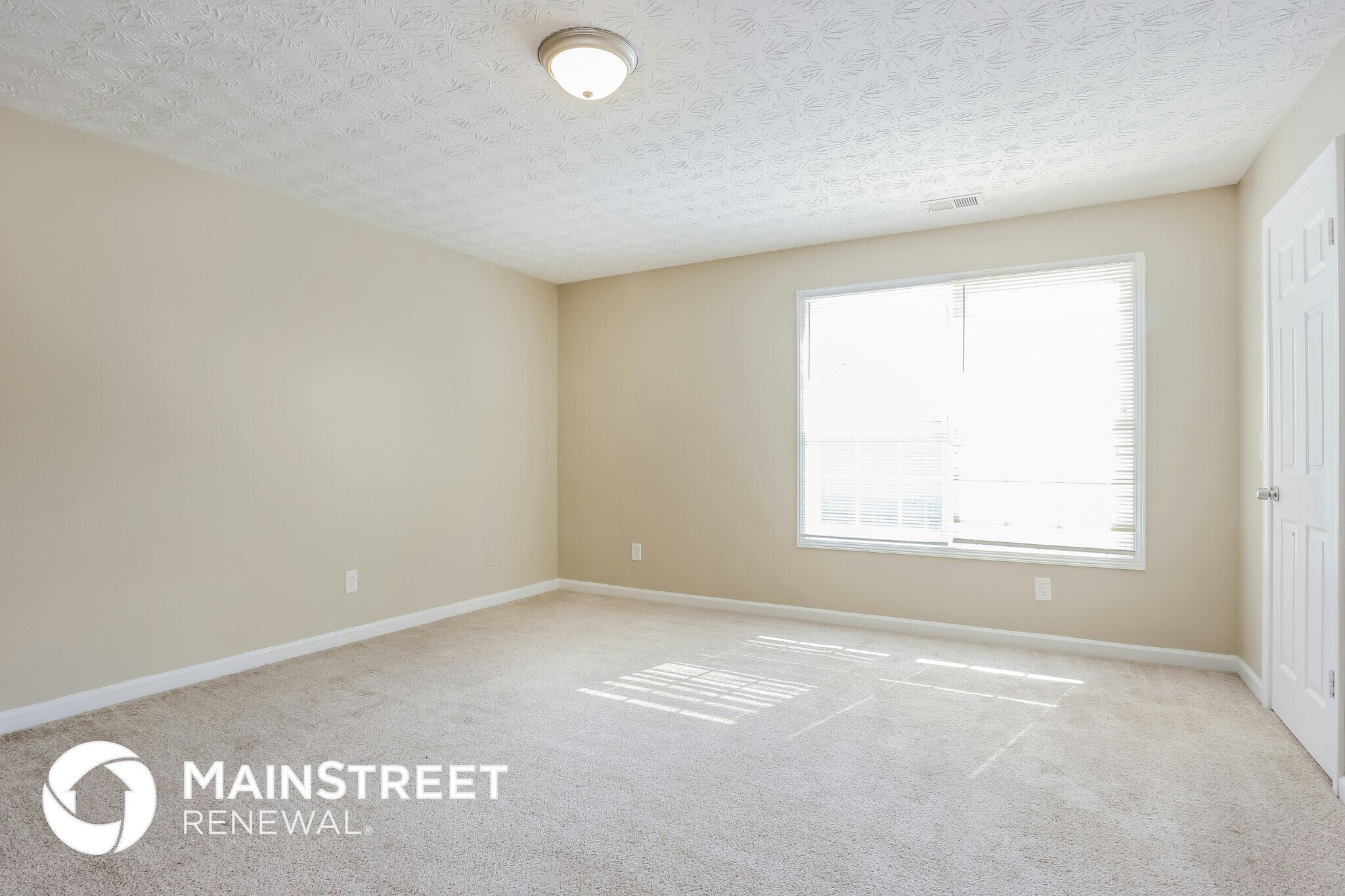 Building Photo - 3909 Riverside Pkwy