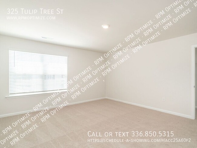 Building Photo - 325 Tulip tree St