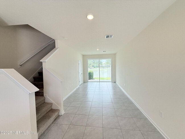 Building Photo - 523 Spanish Oaks Way