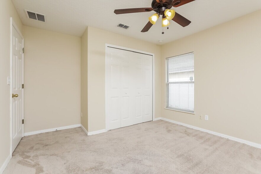 Building Photo - 4085 Waltham Forest Dr